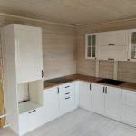 Белая угловая кухня с пеналом - Мебельная фабрика Адалит