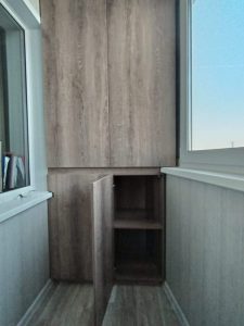 Шкаф распашной на балкон - Мебельная фабрика Адалит